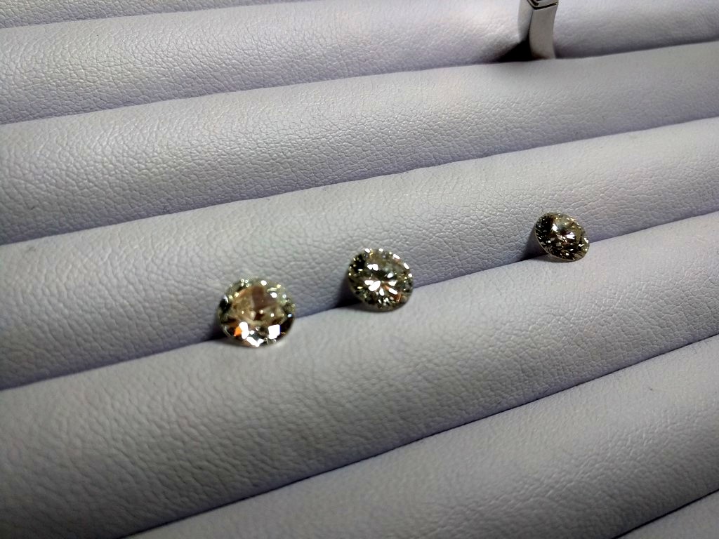 Compro anillos con en Barcelona, compramos anillos.