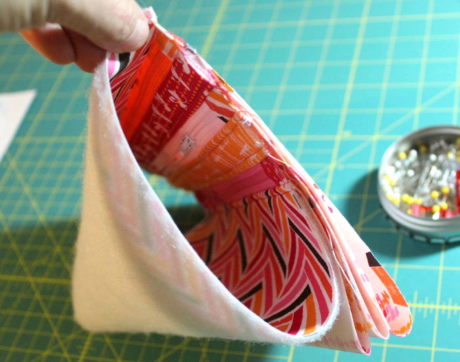 A Quilter's Table TripleZip Pouch A Tutorial