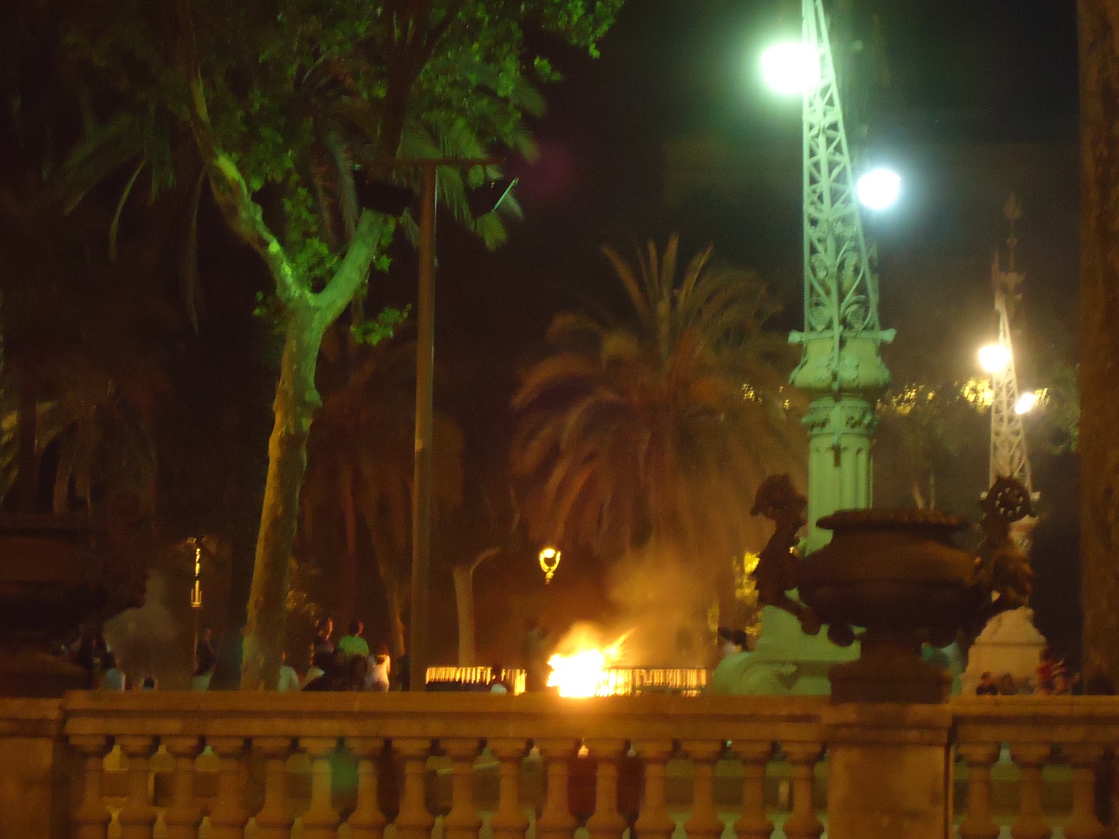 The beginning: Sobre la fiesta de San Juan en Barcelona