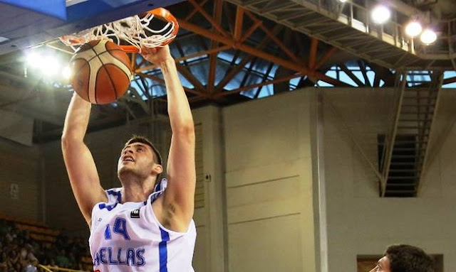 Διάκριση και διαφήμιση για Παπαγιάννη! (vid)