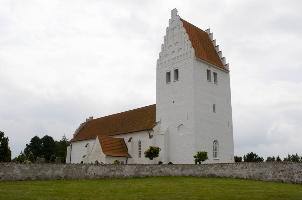 Church and Manor in Denmark Fanefjord church/ Fanefjord kirke, Mønbo