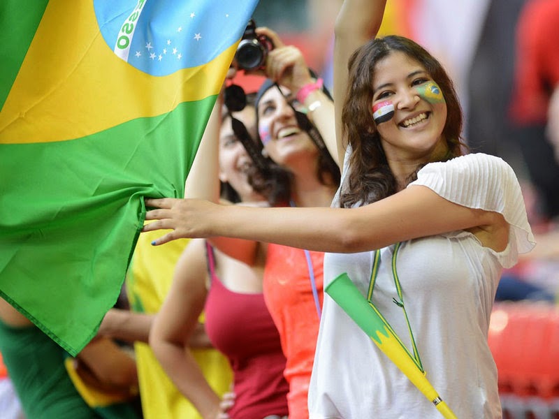 2015 Mundial Brasil 2014 World Cup: mujeres más hermosas, lindas, bellas. Sexy girls, chicas guapas. Aficionadas bonitas Brasil selecao brasileira garota