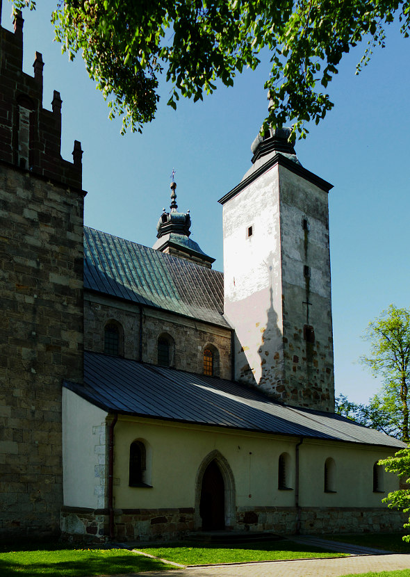 Opatów, kolegiata Św Marcina korpus świątyni