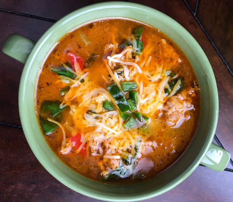 EASY KETO SOUP WITH SAUSAGE, PEPPERS, AND SPINACH
