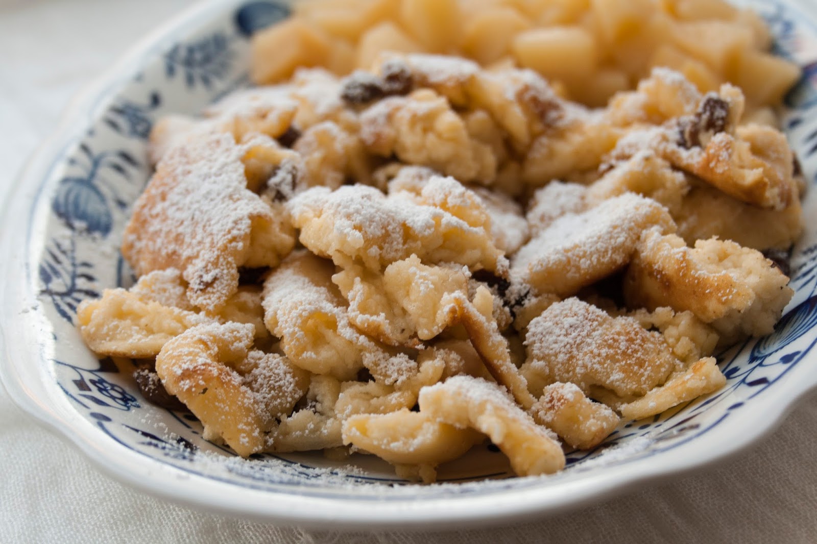 Sugar and Spice: Glücklichmacher: Kaiserschmarrn mit Quitten-Kompott Sugar and Spice: Glücklichmacher: Kaiserschmarrn mit Quitten-Kompott