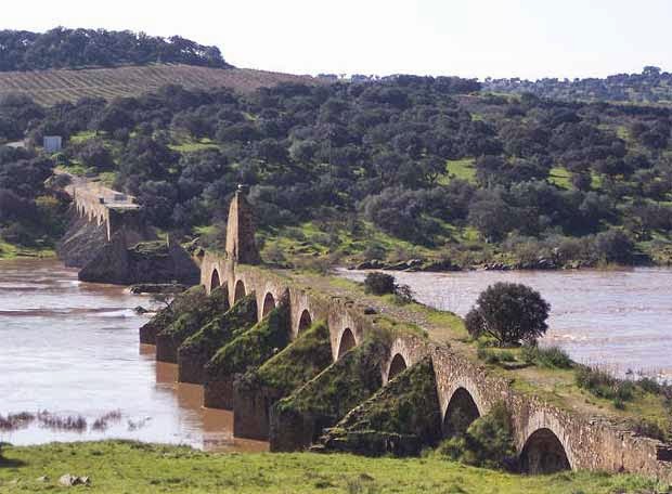 Puente de Ajuda - Olivenza