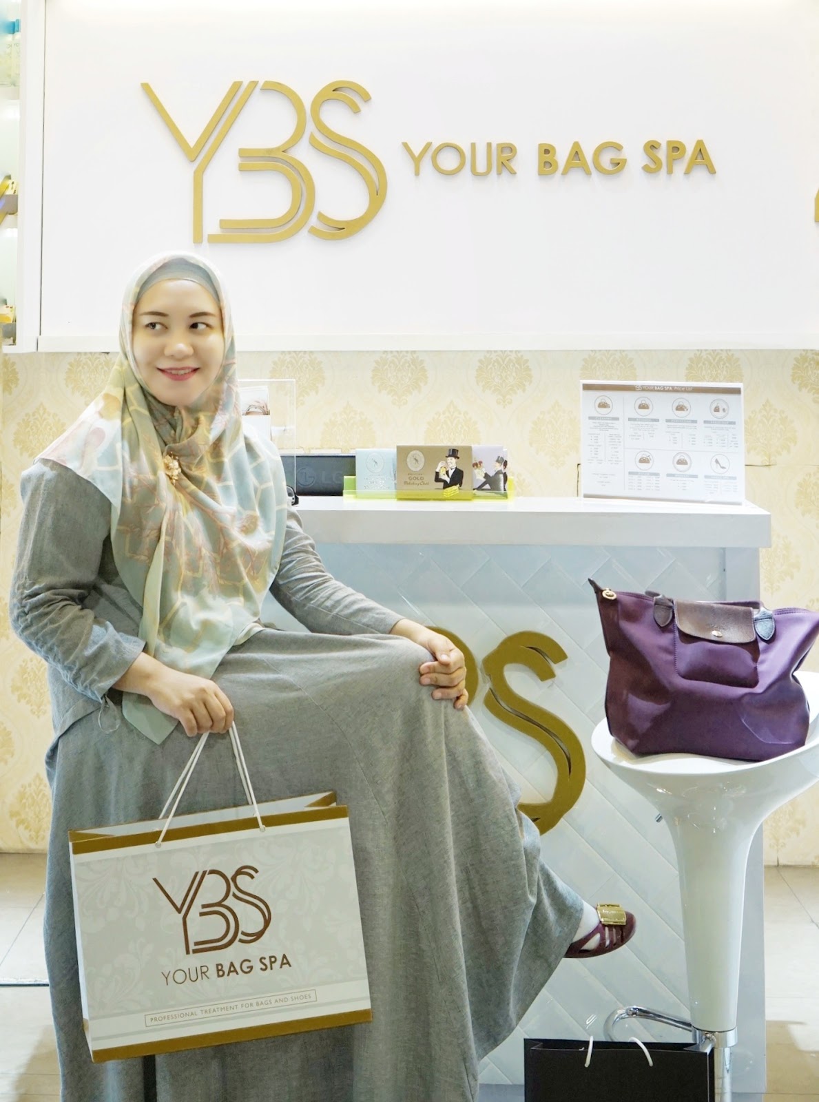 Review Your Bag Spa Roswitha Jassin's Stories