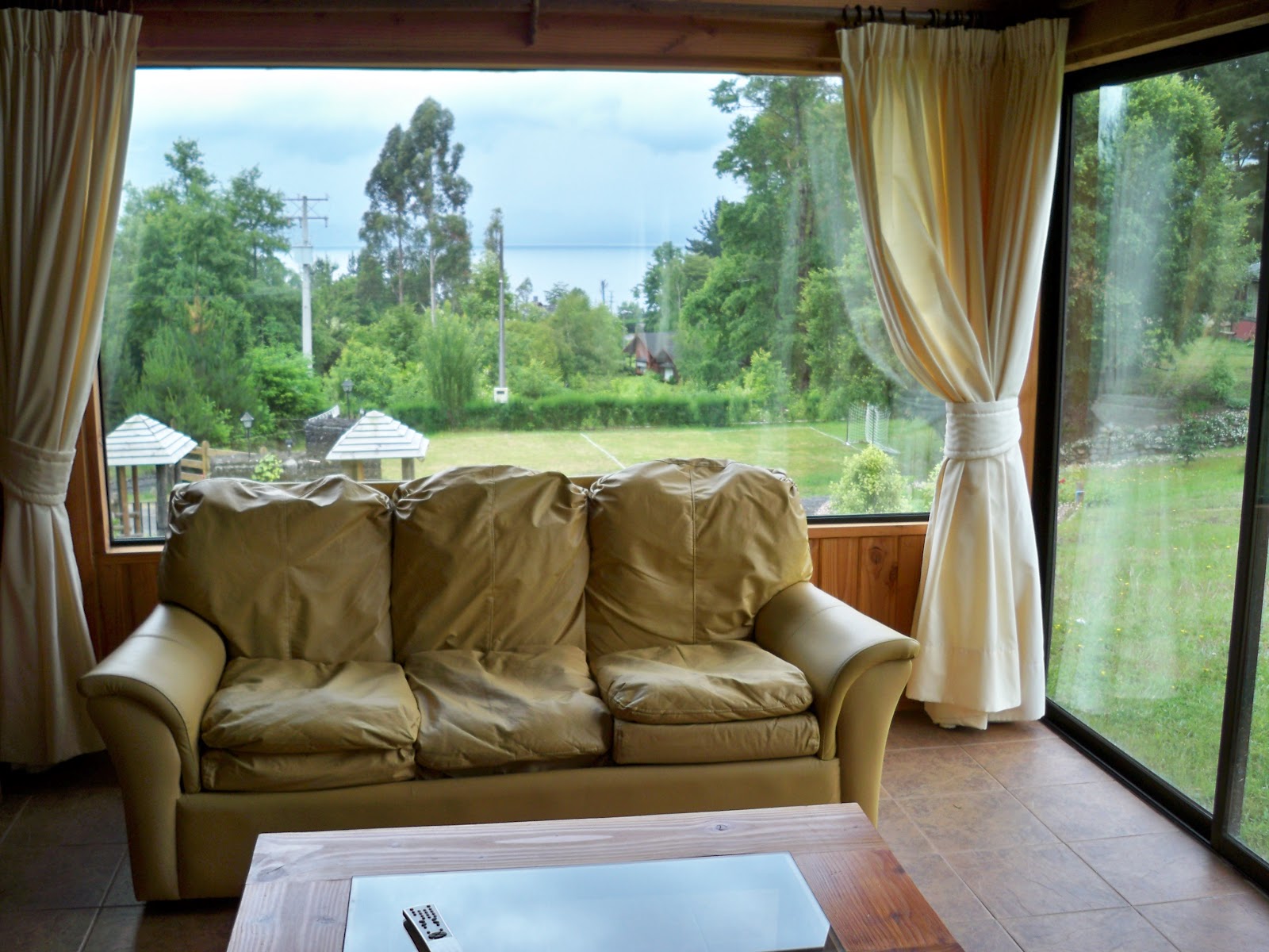 Cabañas Los Cántaros de Pucón: marzo 2012