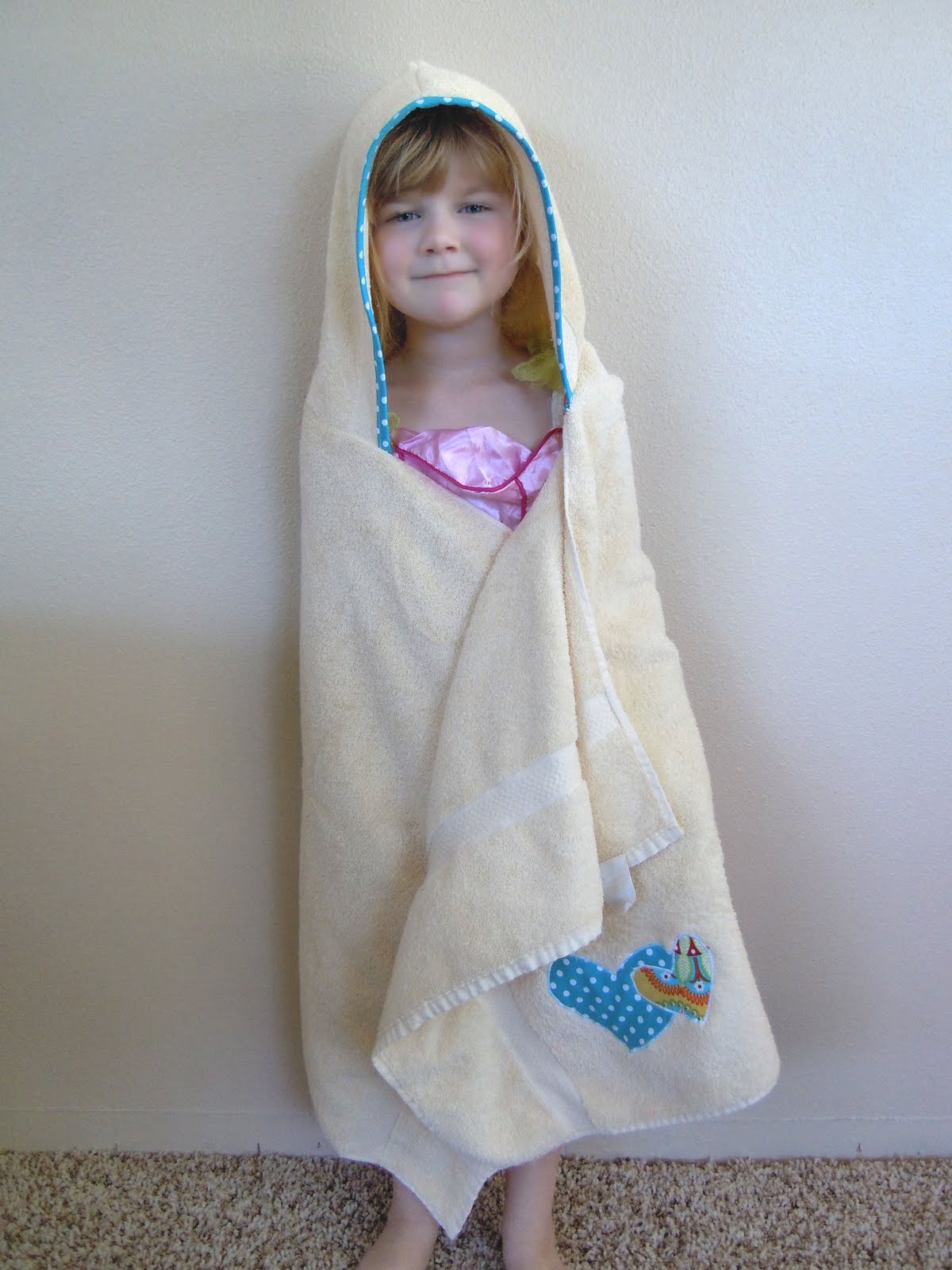 { Hooded Towel Tutorial } - Naturally Creative Mama