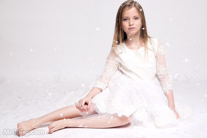 Alisa Kozhikina - Child singer with an angelic-looking face (145 pictures)