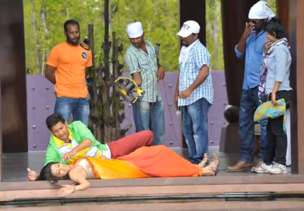 Mahesh_Babu_Businessman_Onlocation_photo