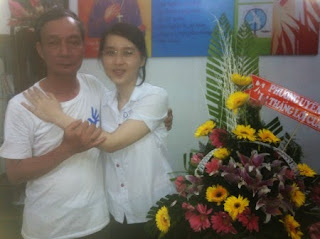 Nguyễn Tường Thụy (trái)