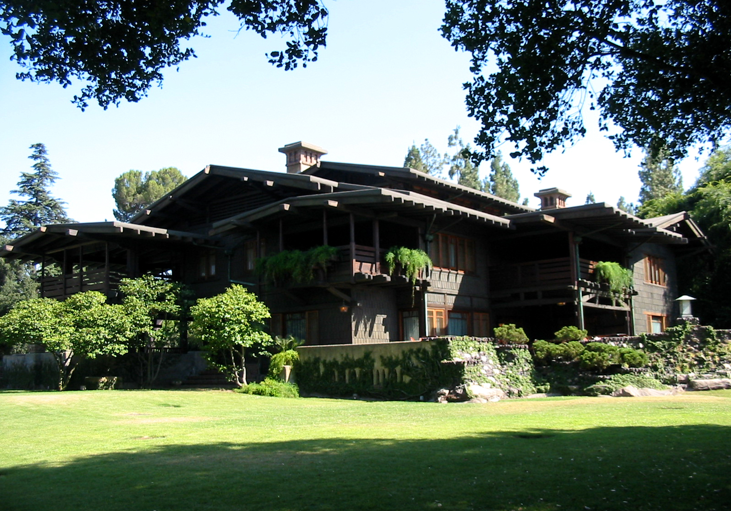 intern[life] June 2005