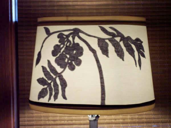 Decorate the Lamp Shade