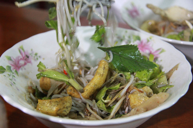 Bún cua thối Gia Lai - Ai lỡ ăn dễ ghiền