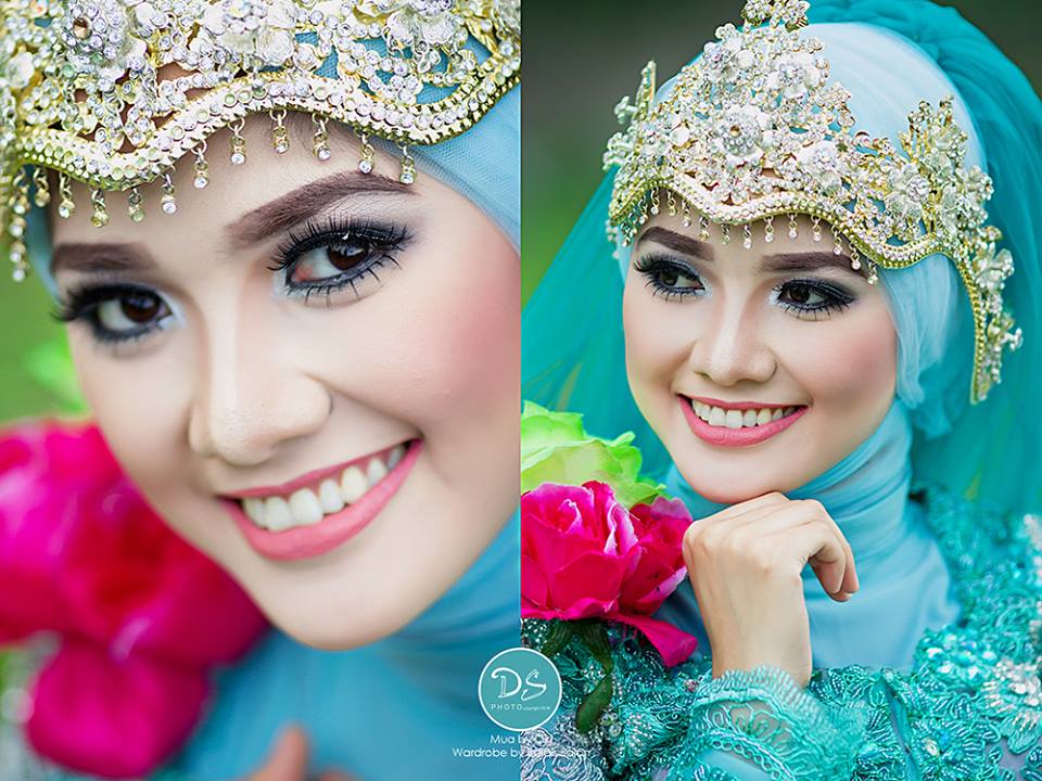 kebaya batak warna biru