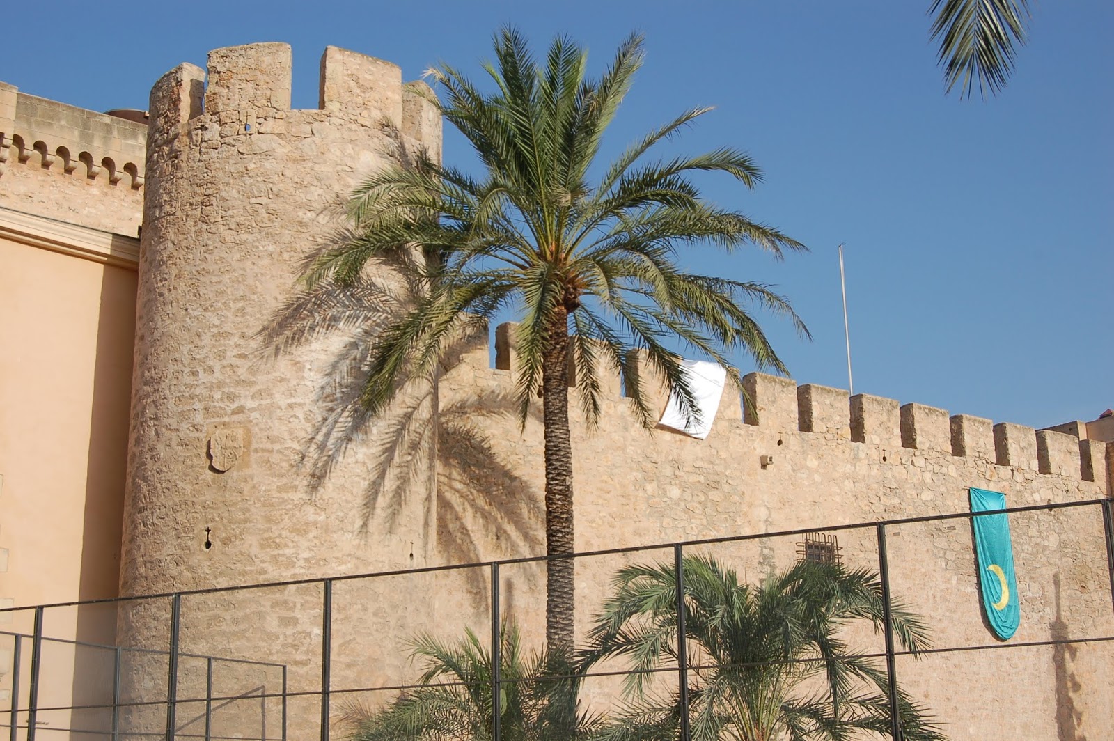 Ahoraquemeacuerdo AQMA Castillo de Elche y Torre de La Calahorra
