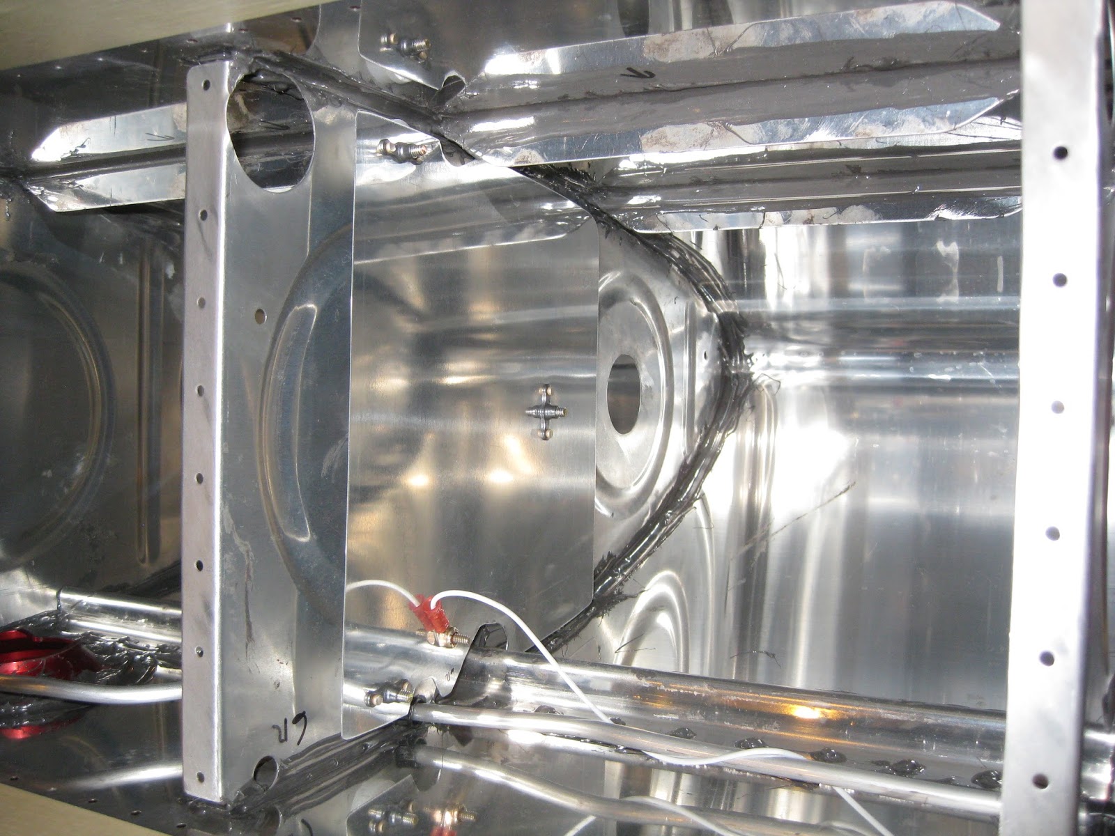 E's Van's RV14A Wings Fuel tanks. Right tank capacitance probes and baffle install.