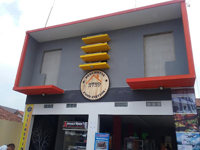 Budi House & Food Station Budi House & Food Station
