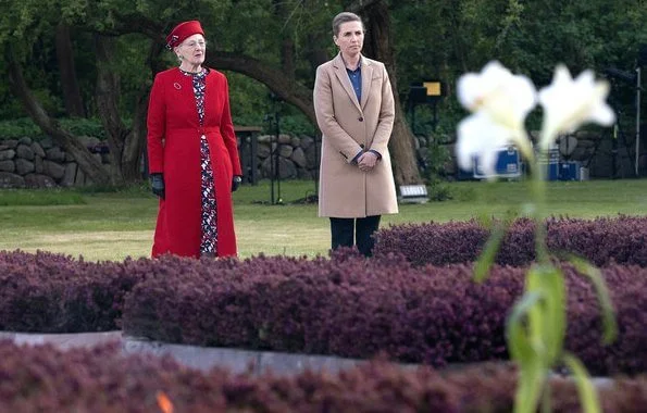Queen Margrethe and Prime Minister Mette Frederiksen attended a memorial ceremony at Mindelunden. Princess Mary