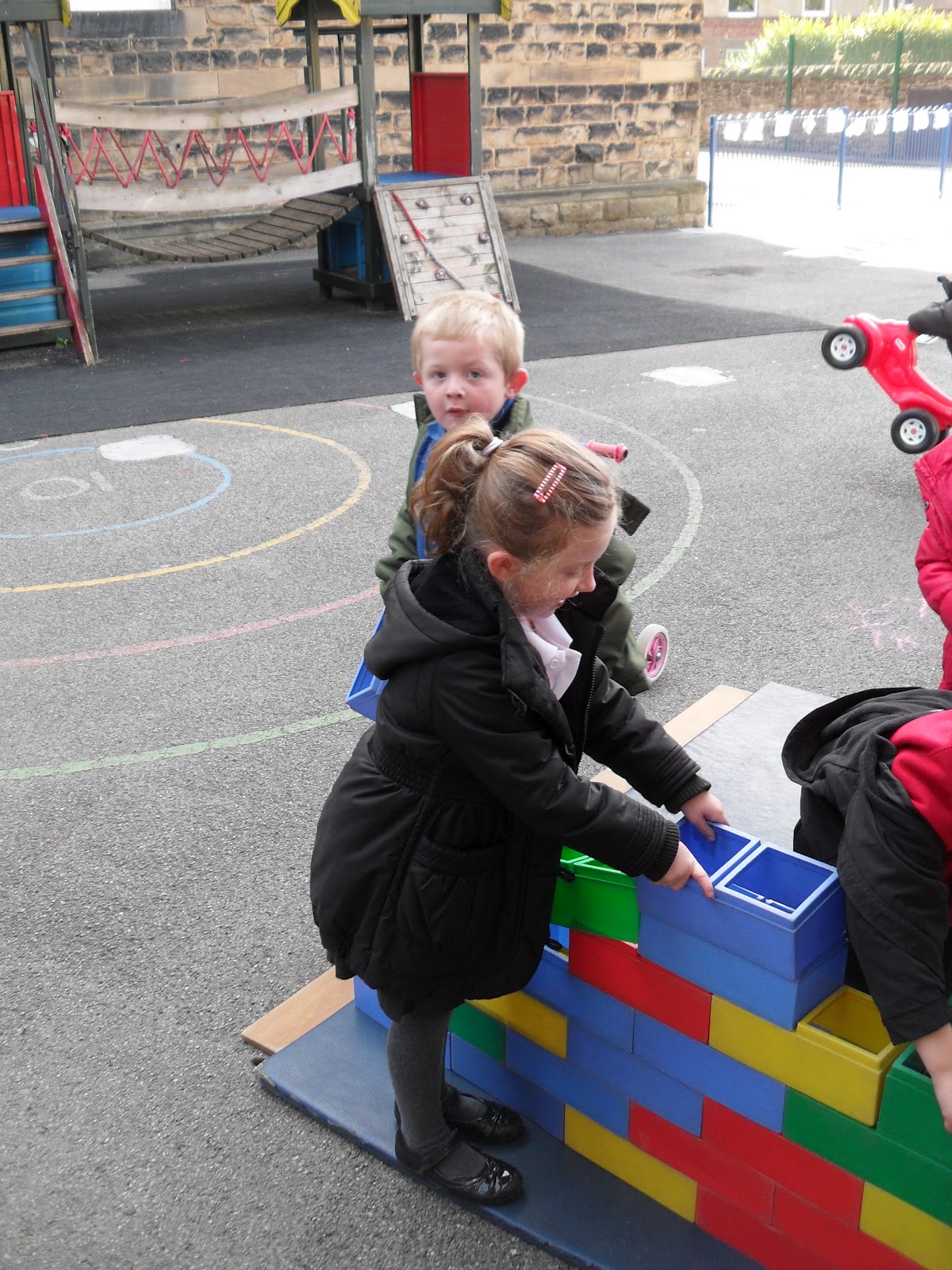 Gleadless Primary School Foundation Stage Outdoor physical activities