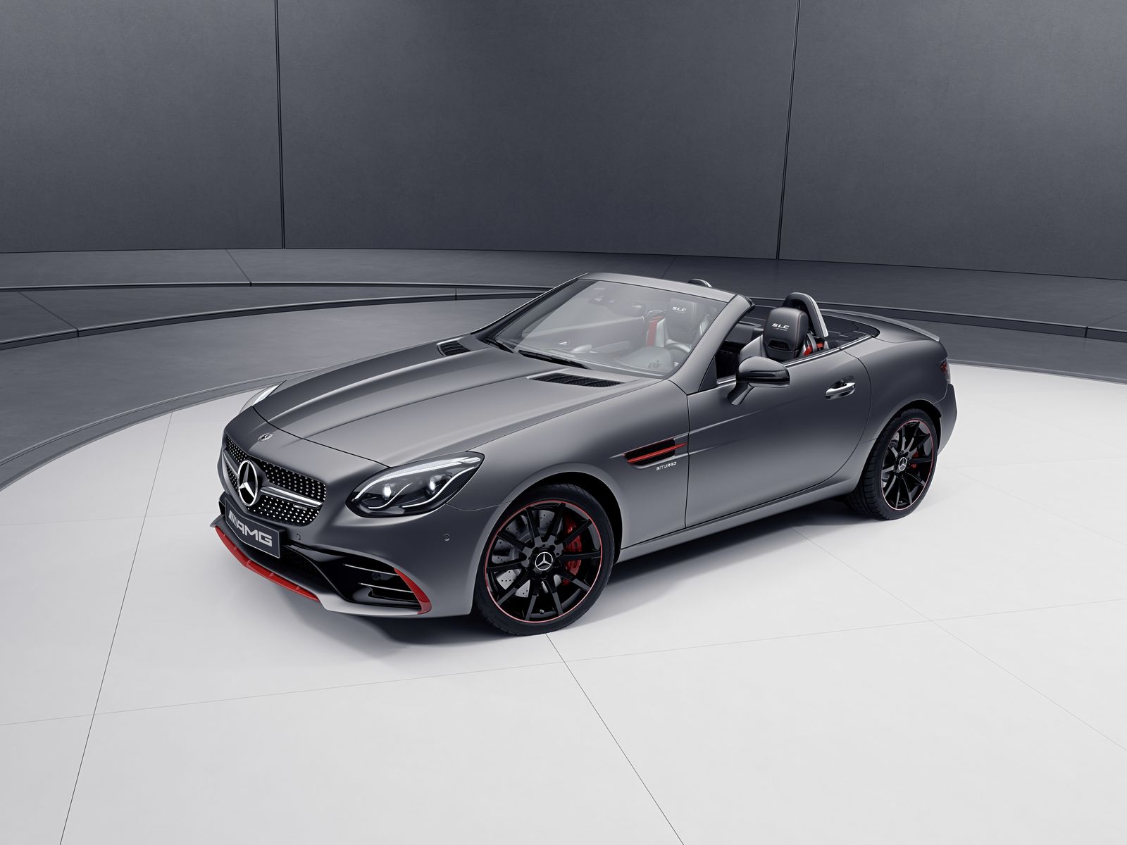 2015 - [Mercedes] SLC (ex-SLK) [R172] - Page 5 Mercedes%2BSL%2Band%2BSLC%2B-%2B4