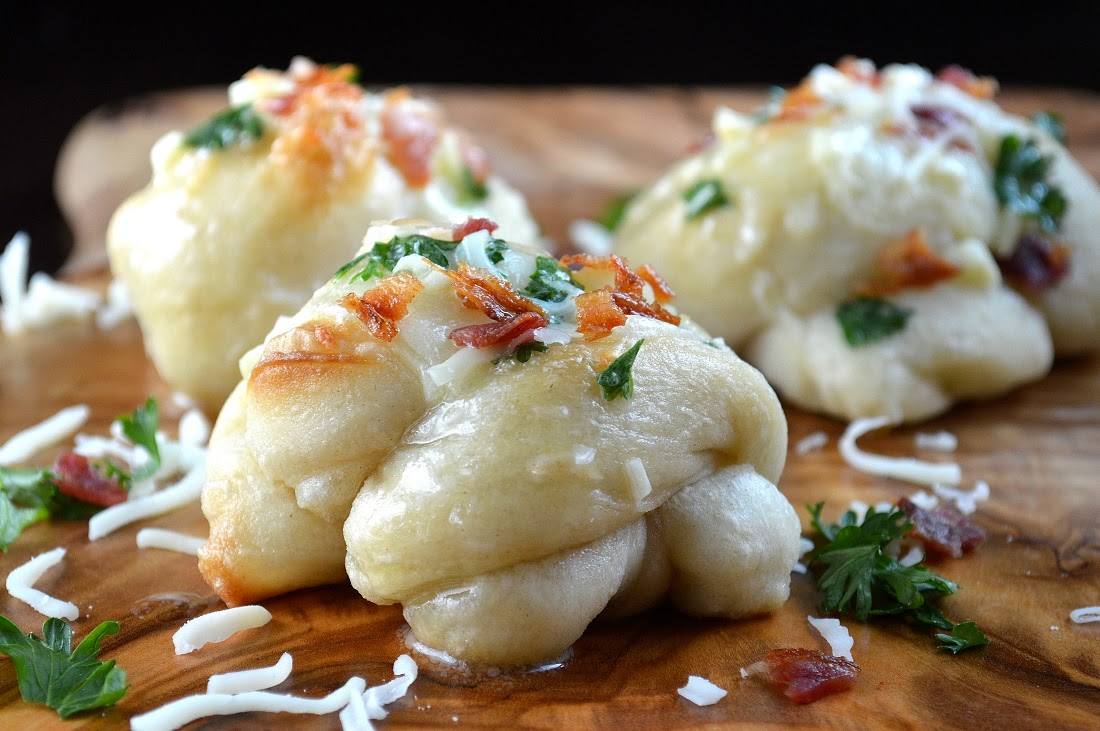 Easy Homemade Loaded Garlic Knots