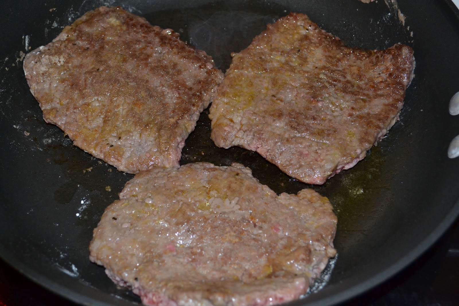 Keeping It On The Skinny Cube Steak with Mushroom Gravy