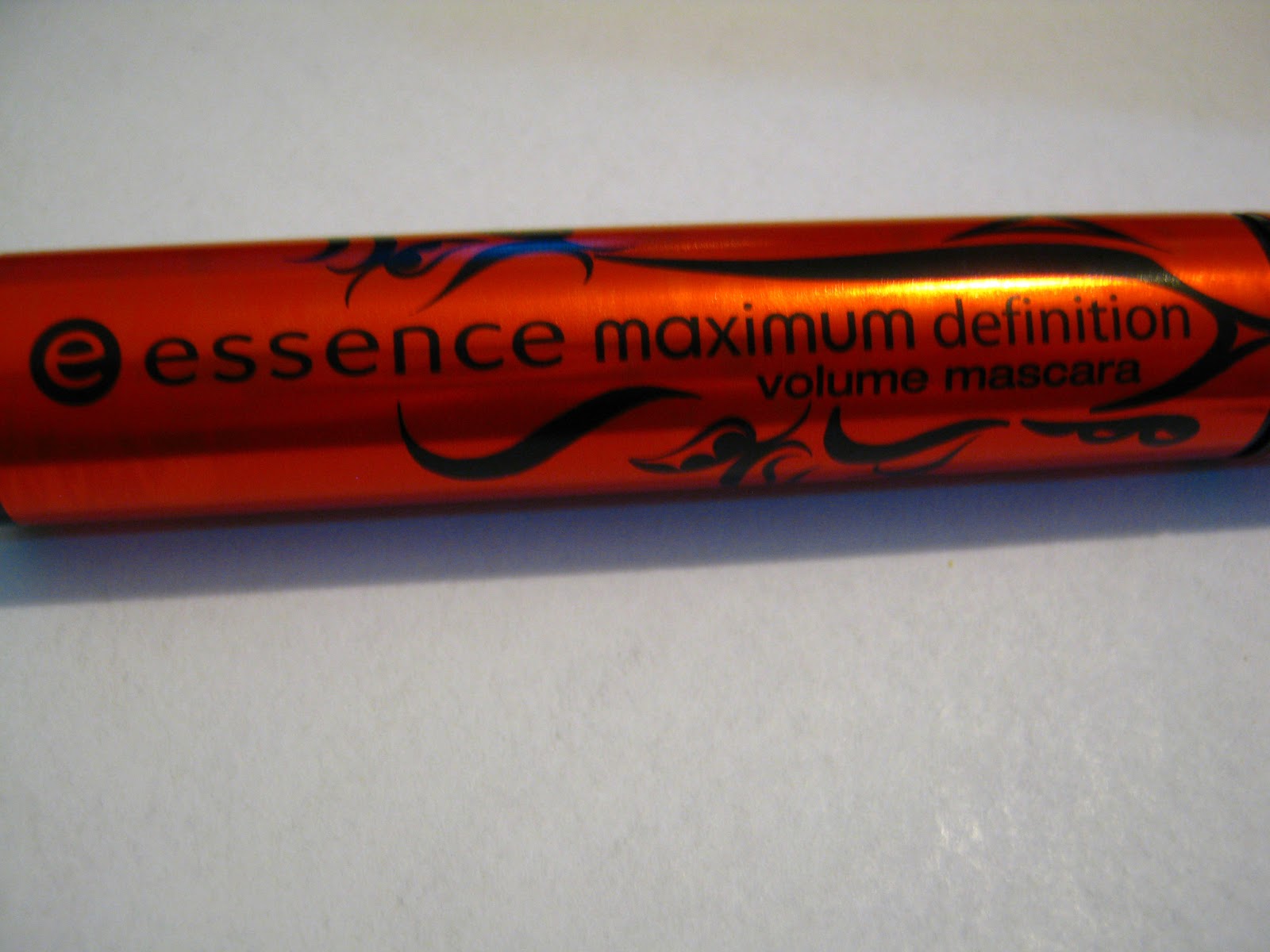 Jade goes with everything. Review Essence Maximum Definition Volume