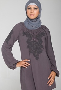 AZ10153 1 Aida Long Applique Tunic