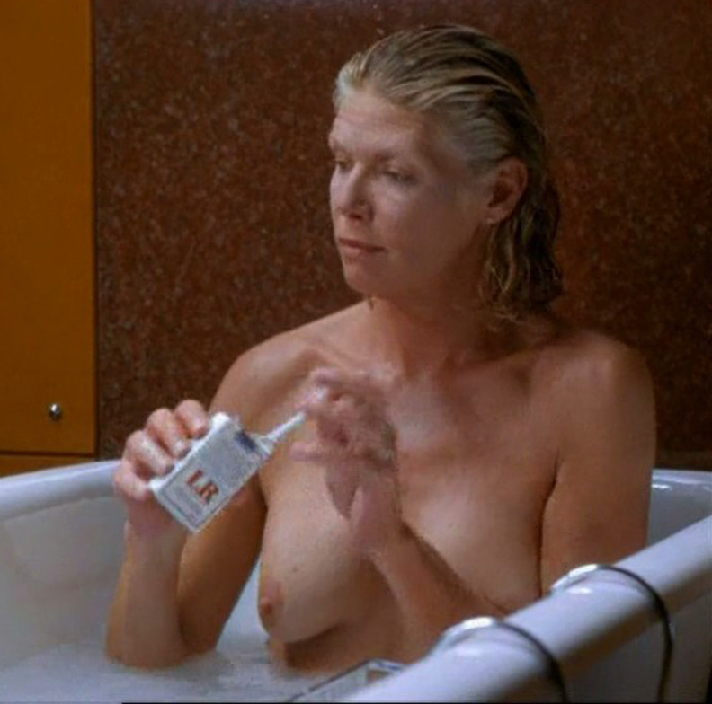 Kelly Mcgillis Nude.