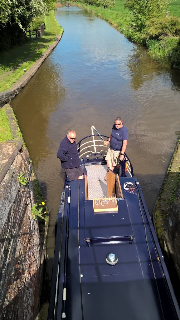 Incineration or composting toilet on a narrowboat? Both!