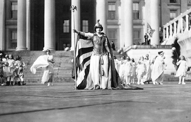 German actress Hedwig Reicher wears the costume of