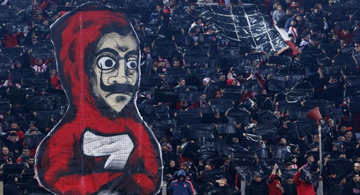 Η Θύρα 7 για το “ντου” της αστυνομίας στα Καμίνια Η Θύρα 7 για το “ντου” της αστυνομίας στα Καμίνια