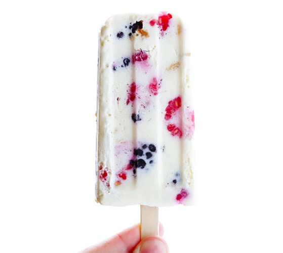 Berry Cheesecake Pops Berry Cheesecake Pops