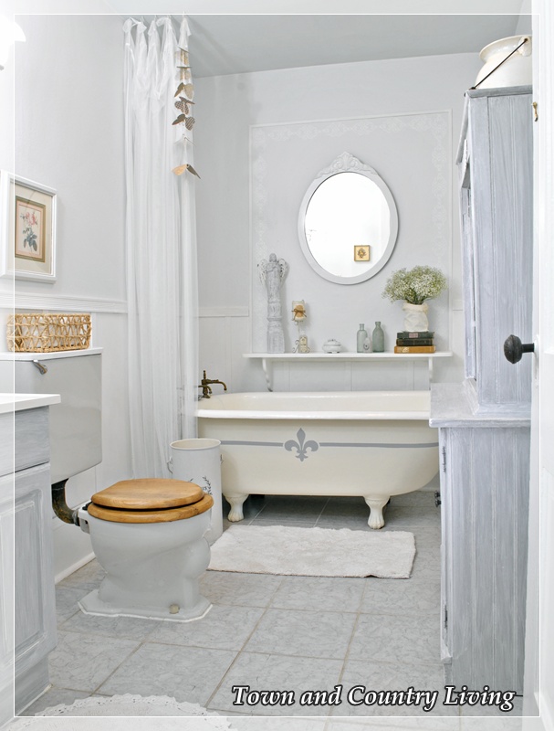 My Claw Foot Tub Gets Frenchified - Town & Country Living