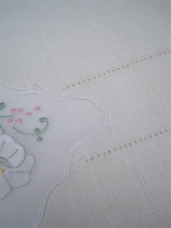 Tea With Friends Teatime Giveaway 22 Shadow work linen placemats