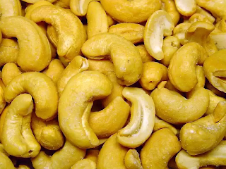 15 Effective Health Benefits Of Cashew Nuts 