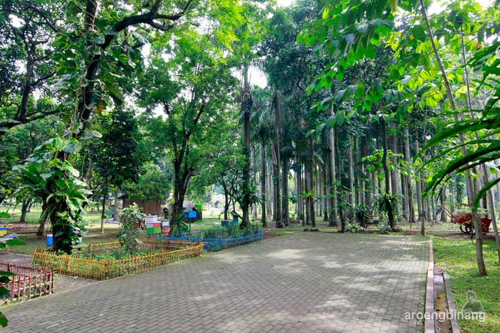 taman wisata lebah cibubur