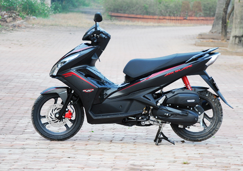 Mẫu sơn xe Airblade 125 màu đen mờ, nhám cực đẹp Mẫu sơn xe Airblade 125 màu đen mờ, nhám cực đẹp