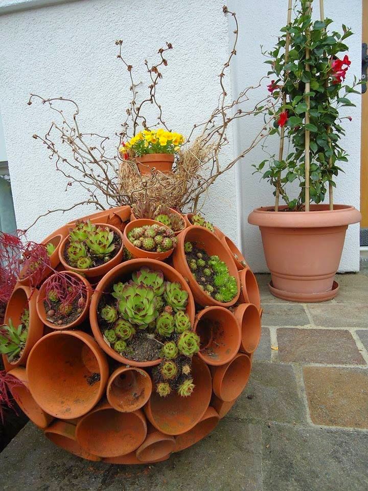 Bloempot-bal maken van terracotta bloempotjes
