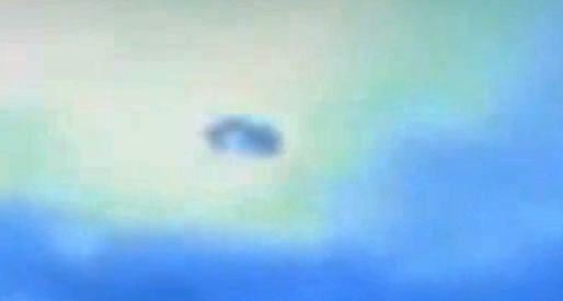 hovering aliens in ufo