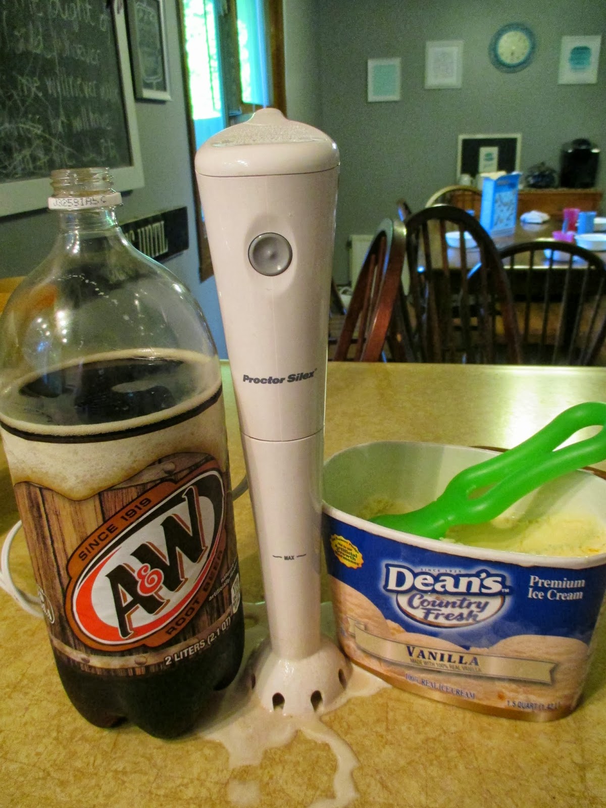 The Good, the Bad, and the Quirky Root Beer Floats...Immersion Blender