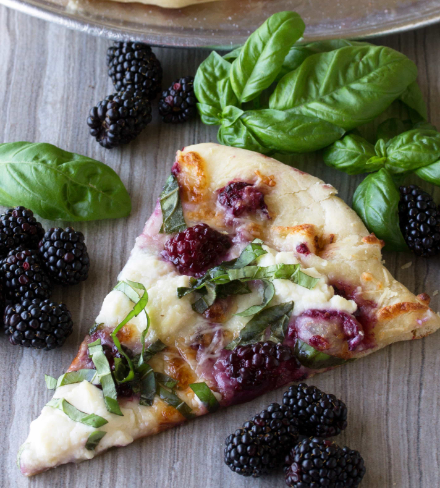 Blackberry, Basil, and Ricotta Pizza #eathealthy #vegetarian