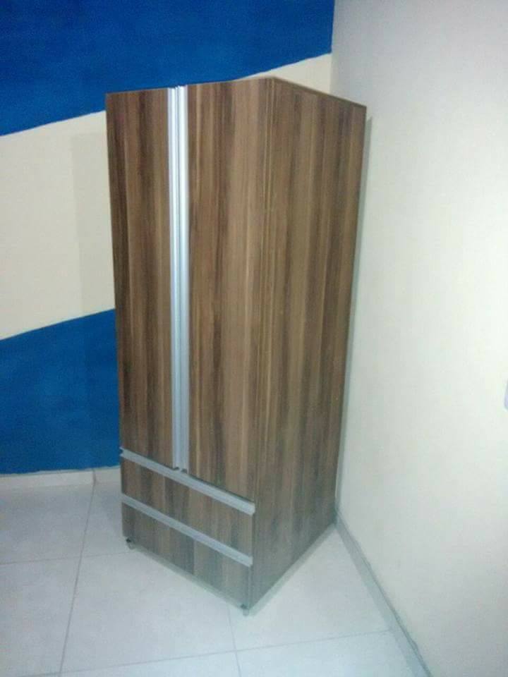 Mueble giratorio para zapatos