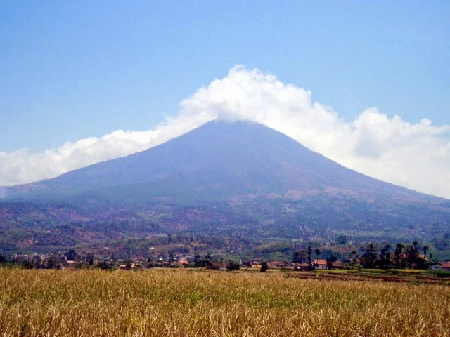 Gunung Cikuray Garut