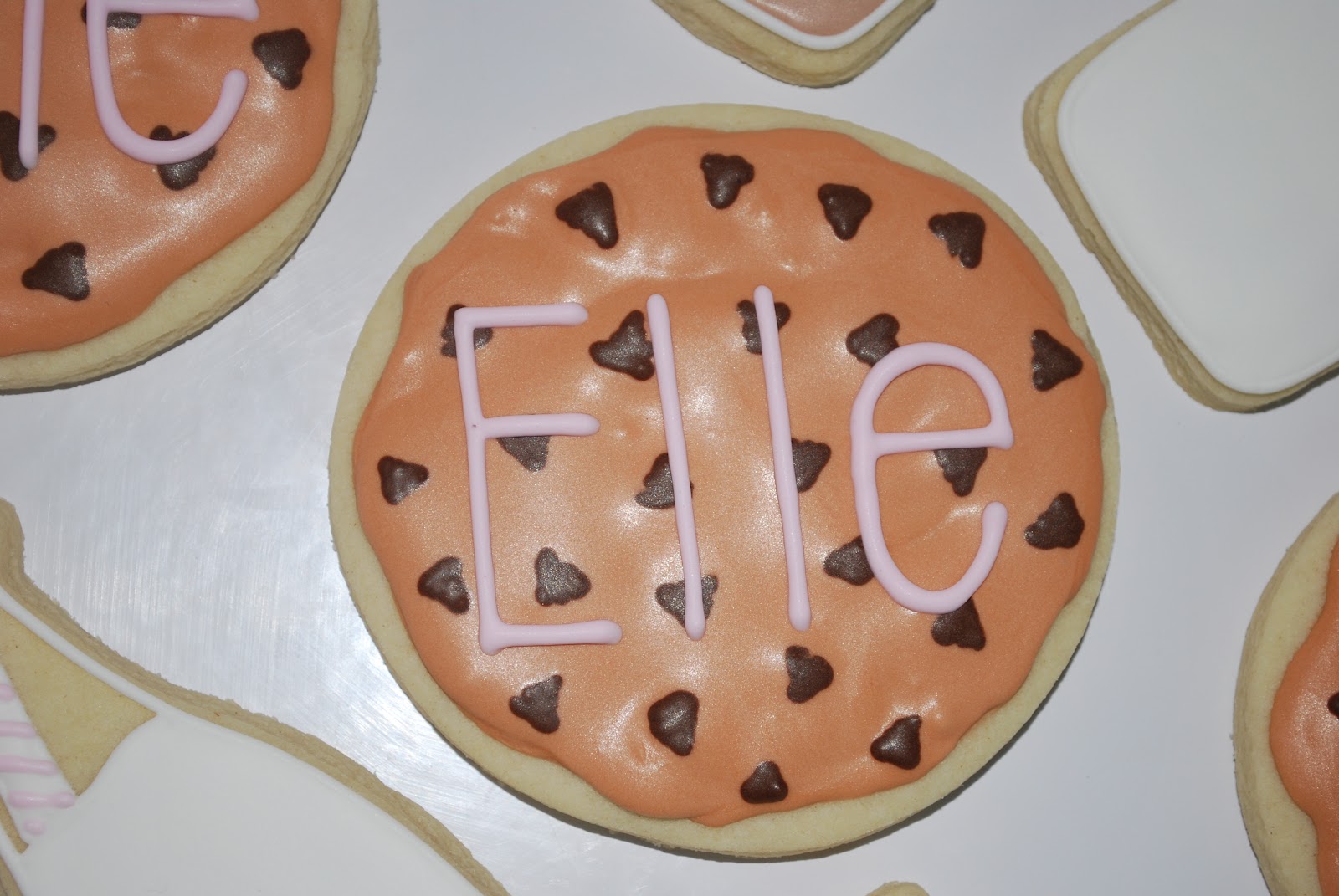 The Doughmestic Housewife: Kids and Cookies