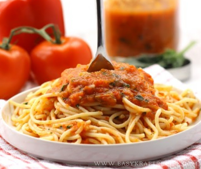 ROASTED RED PEPPER AND TOMATO SAUCE