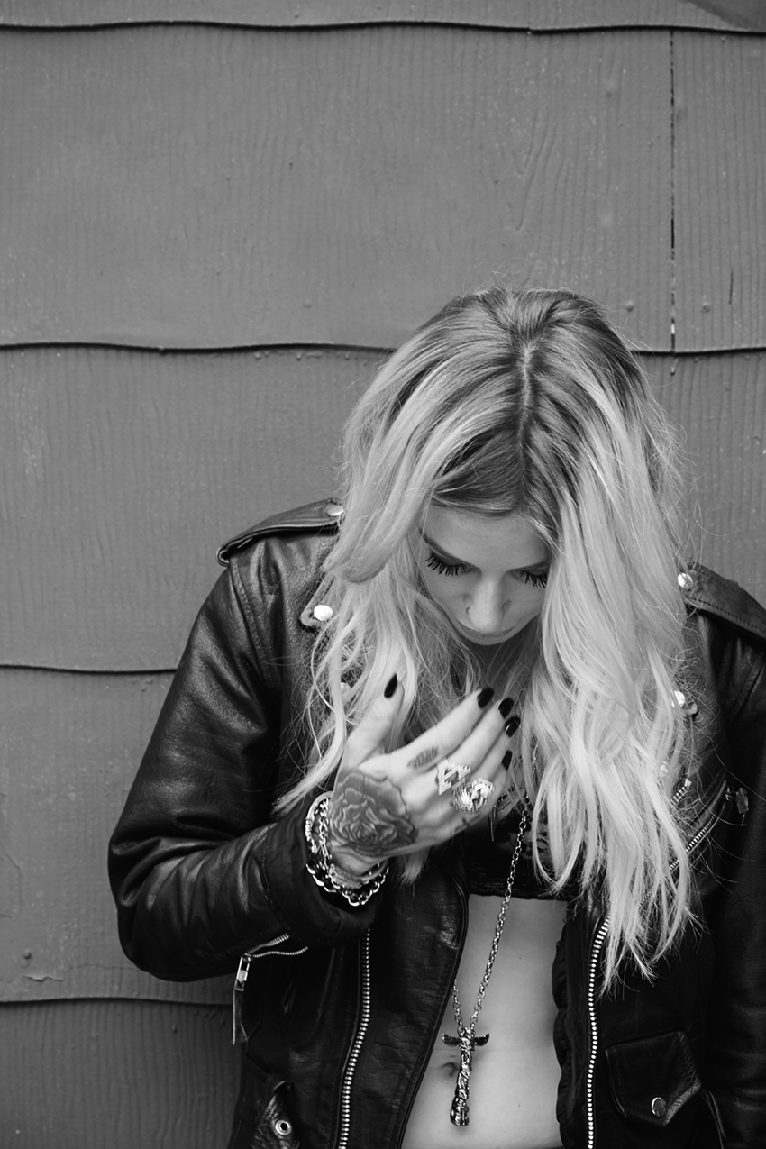 GIN WIGMORE. 