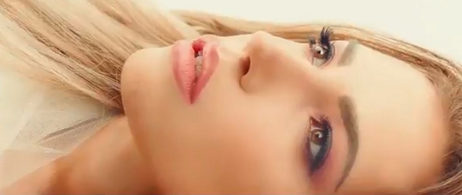 Песня юля слова. Suiting themselves. Джоэл the last of us. Джоэл the last of us. Suiting themselves.